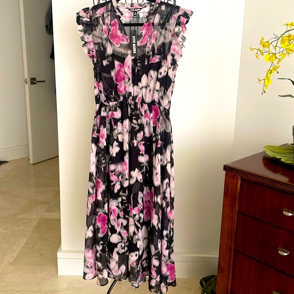 STEVE MADDEN ALLEGRA SPLIT DRESS - Picture 3 of 7